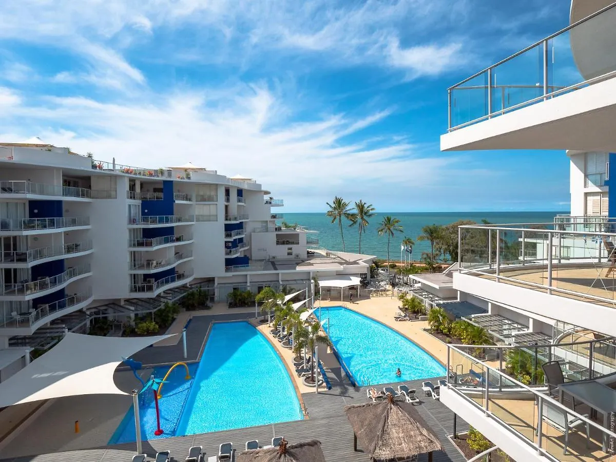 2 Bdr Apt Wifi Pool Parking Spa Hervey Bay Urangan 0*,  Australia