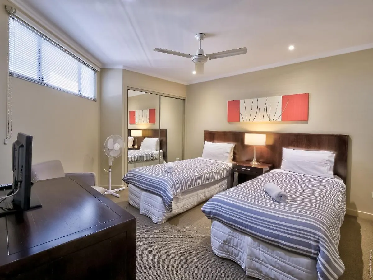 2 Bdr Apt Wifi Pool Parking Spa Hervey Bay Urangan 0*,  Australia